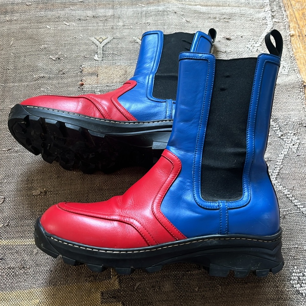 Authentic Moncler leather lug sole boots 39